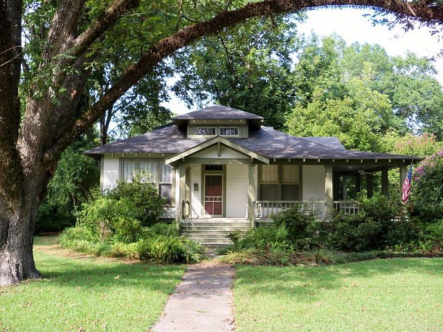 1st image of 200 Panola Ave