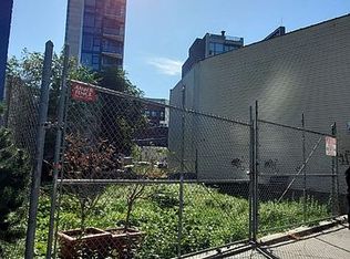4255 27th St, Long Island City, NY 11101