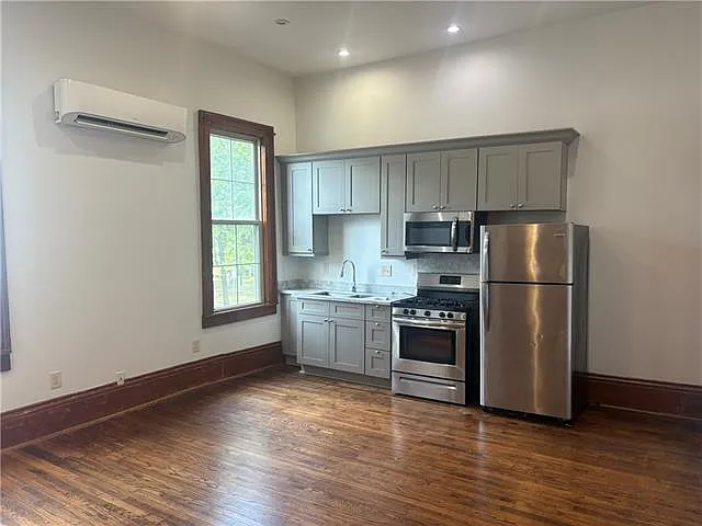 1502 S Carrollton Ave — Photo 7