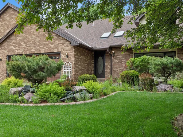 13673 Duluth Dr, Apple Valley, MN 55124