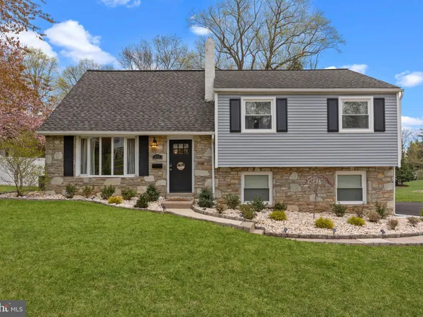 805 Blossom Rd, Warminster, PA 18974