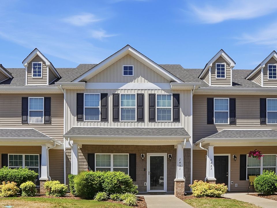1st image of 2451 New Holland Cir
