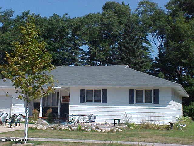 1st image of 302 W Lowell St