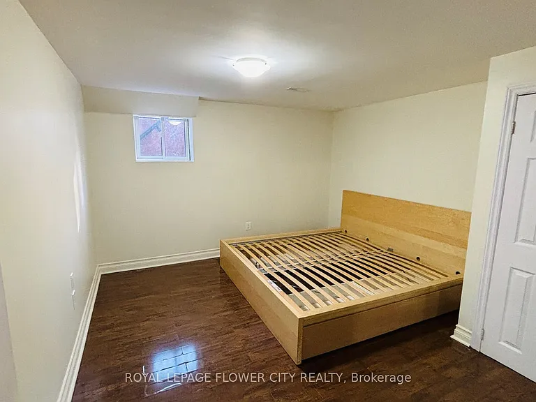 952 Clark Blvd — Photo 3