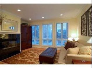 1315 W Belmont Ave #NA, Chicago, IL 60657