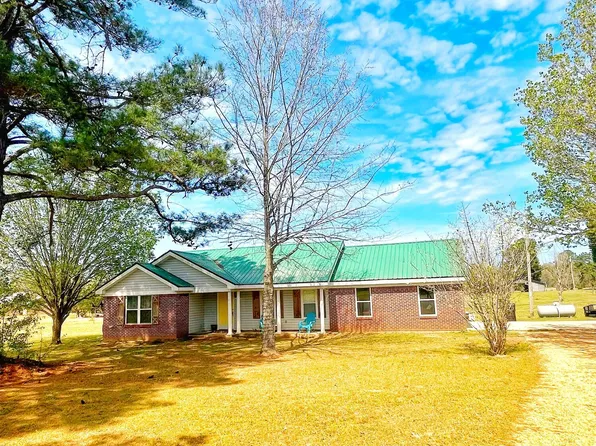 9240 Tank Rd, Terry, MS 39170
