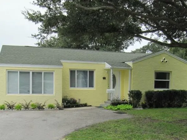 3450 Shore Acres Blvd NE, Saint Petersburg, FL 33703