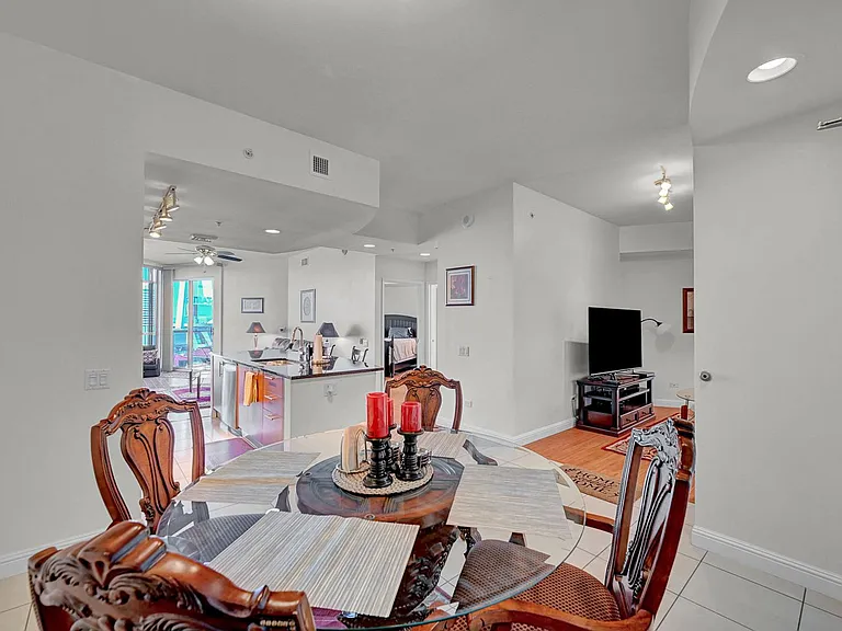 200 W Sahara Ave #811 — Photo 5