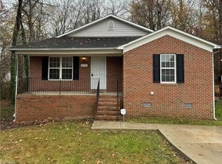 825 N English St, Greensboro, NC 27405