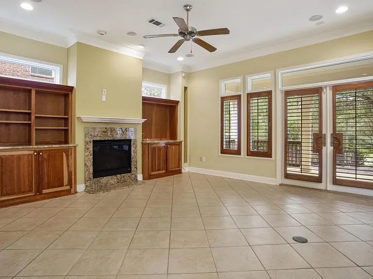 7516 Pinehurst Ct — Photo 12