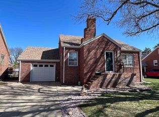 613 E B St, North Platte, NE 69101