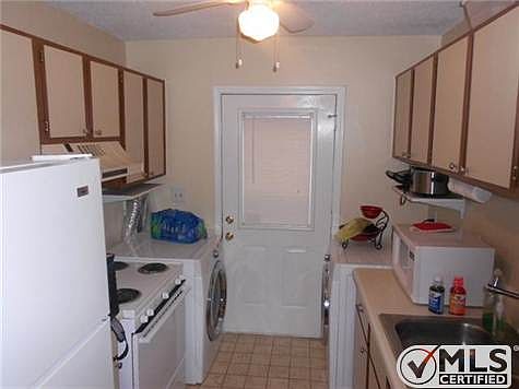 4th image of 2582 Saratoga Ct