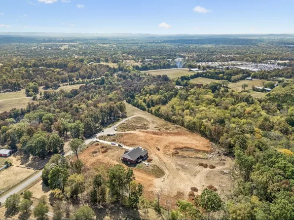 1247 George Patterson Dr, Murfreesboro, TN 37127