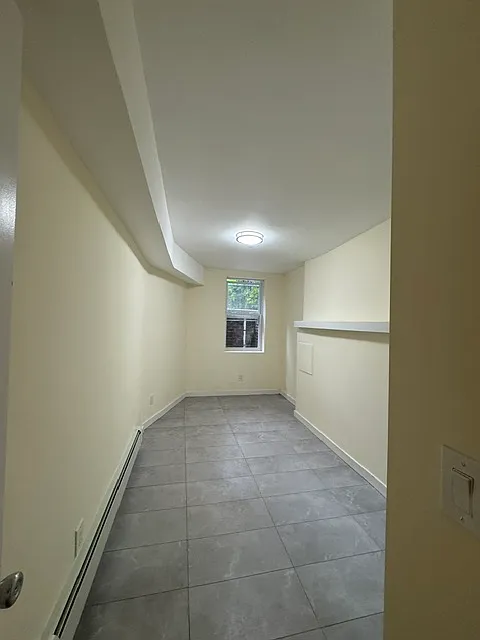2 bed, 700 sqft, $2,100 — Photo 3