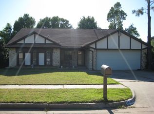 1905 Sidney Dr, Moore, OK 73160