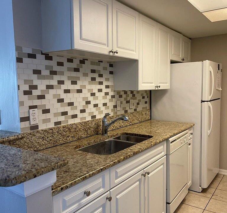 2nd image of 400 Crestwood Ct N APT 403