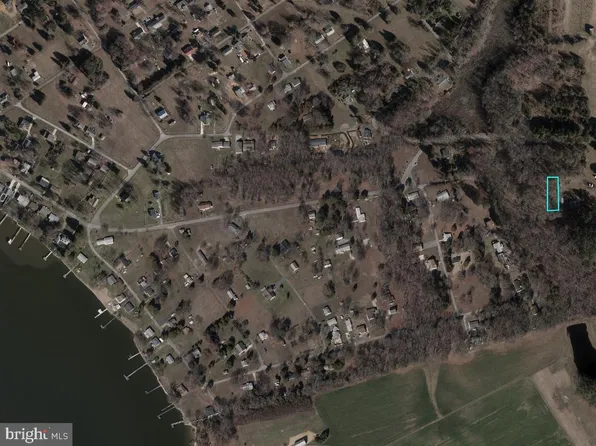 Place, Chaptico, MD 20621