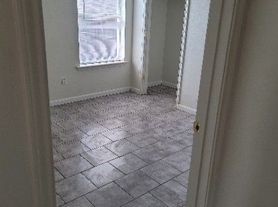 400 W St John Ave, Nolanville, TX