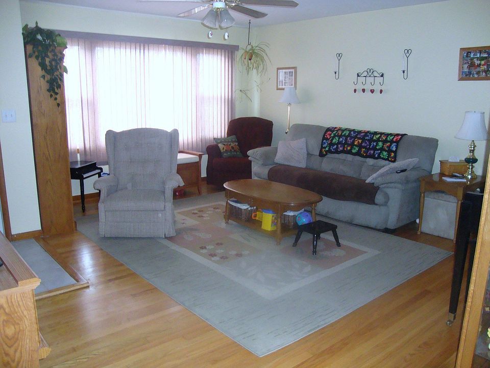 2nd image of 1318 Sunnycrest Rd