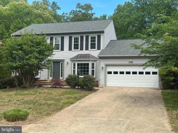 3660 Thomasson Crossing Dr, Triangle, VA 22172