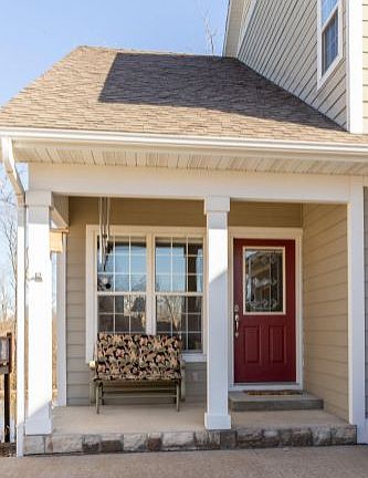 2nd image of 4105 Town Square Dr