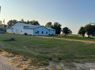 10065 Township Rd, Princeville, IL 61559
