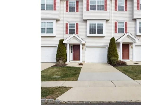 1060 Buckingham Dr #40, West Deptford, NJ 08086