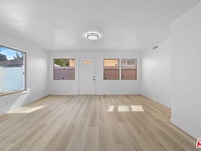 20464 Elkwood St, Winnetka, CA, 91306