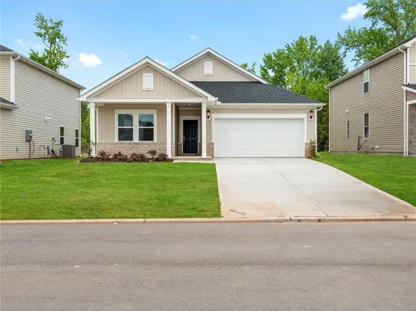 765 Treeline Rd, Moore, SC 29369