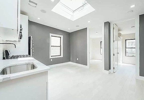 2nd image of 114 S 1st St #4