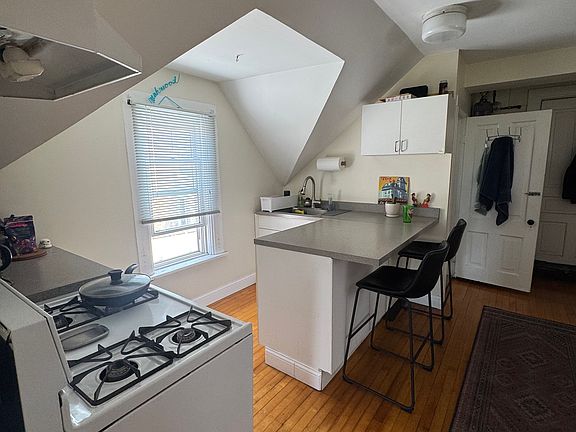 5th image of 2443 W Augusta Blvd Unit 3