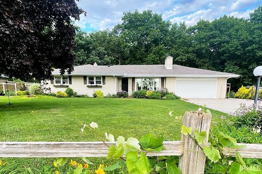 1st image of 56060 Riverdale Dr