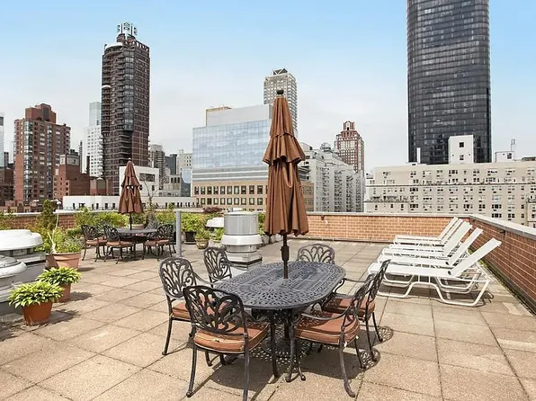 333 East 66th Street image 12 of 12