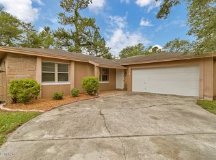 8380 Locke Ct, Jacksonville, FL 32244