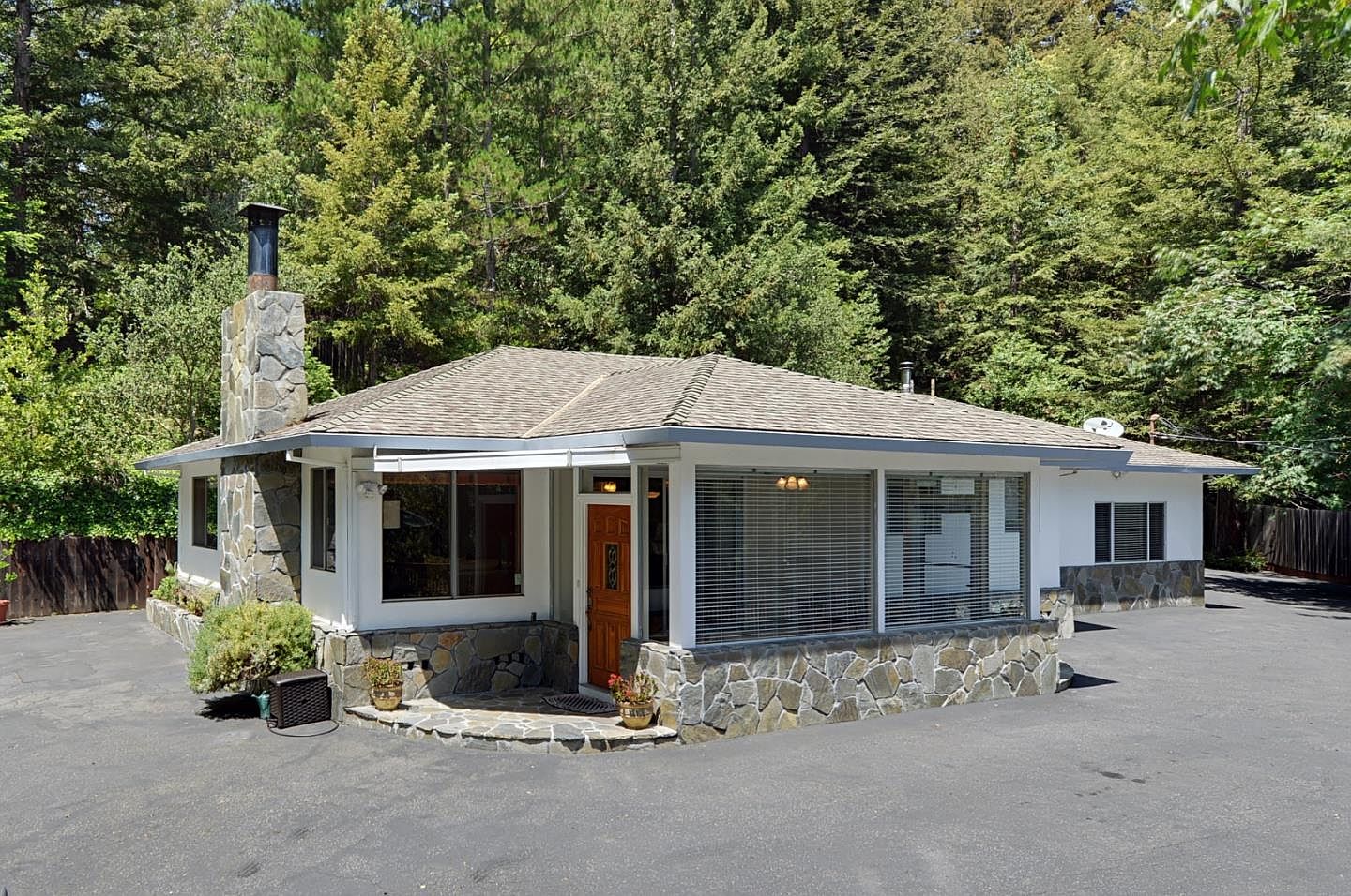 猫さん 24345 Highway 17, Los Gatos, CA 95033 | Zillow