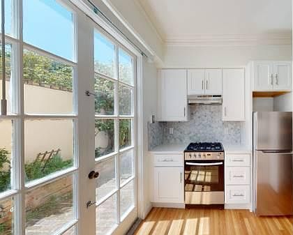 1st image of 899 Green St APT 307