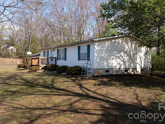 2nd image of 7911 Bailey Rd