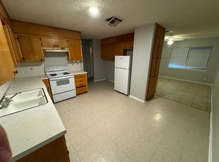 1500 N 8th St #2, Ballinger, TX 76821