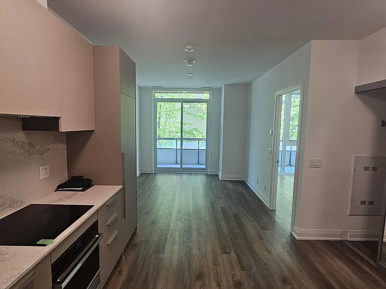 65 Broadway Ave #208 — Photo 3