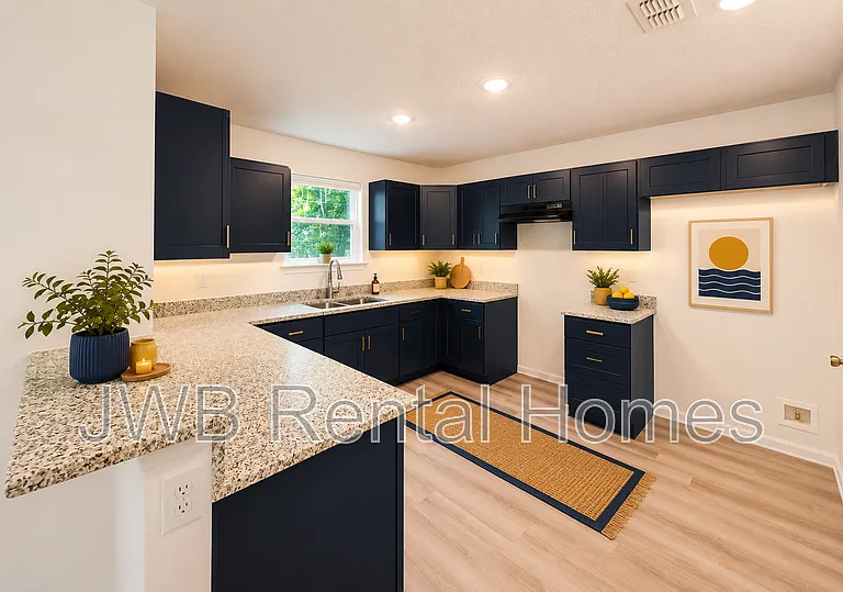 1478 Mason Ave — Photo 3