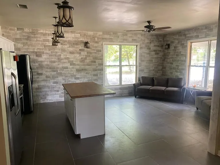 5142 Westbrook Pl — Photo 1