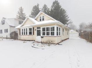 136 Bakerdale Rd, Rochester, NY 14616