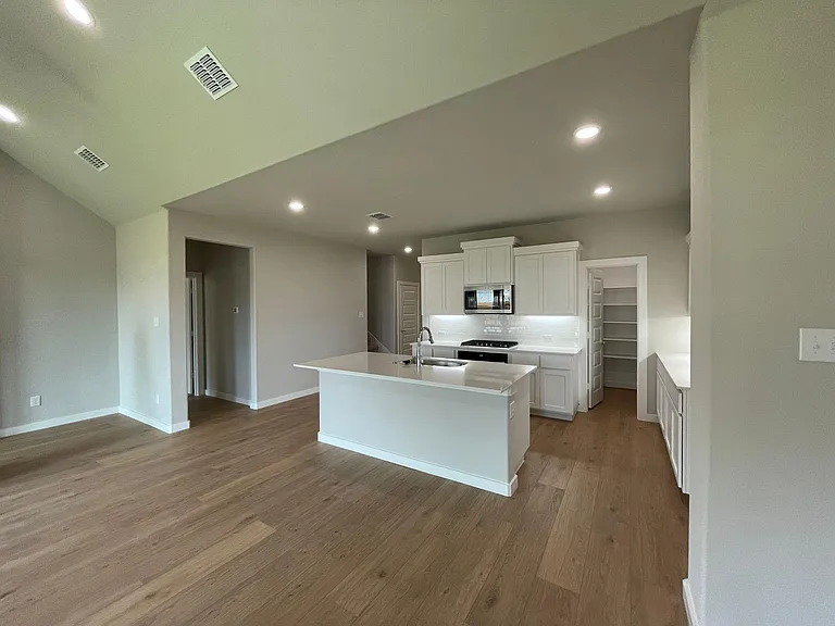 1101 Mahogany Dr — Photo 23