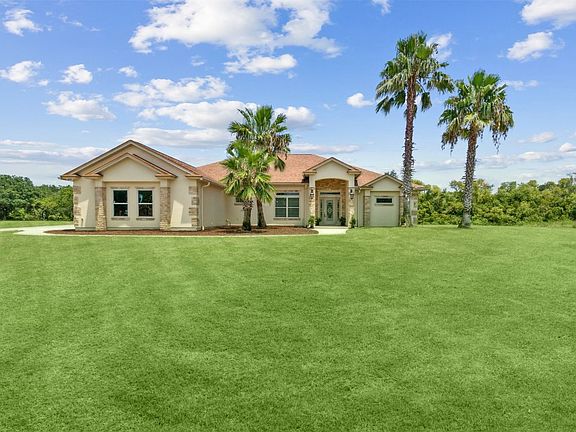 3rd image of 9227 Woodsman Cove Ln