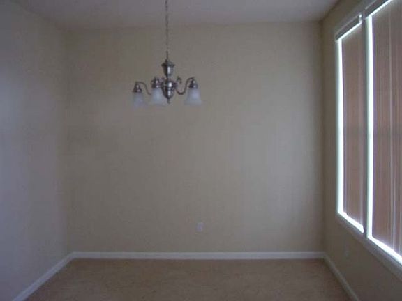 4th image of 3803 NE 94th St