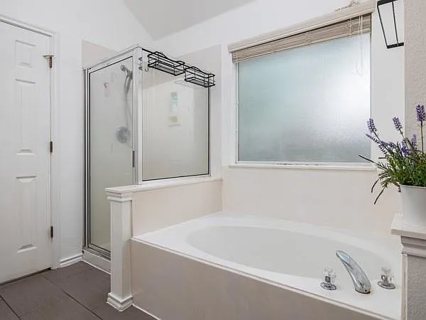 536 W Metcalfe St — Photo 18
