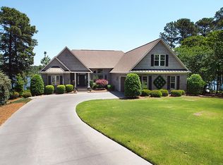 103 Sunrise Point, West End, NC 27376