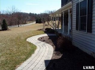 4044 Old Sentry Rd, Allentown, PA 18104