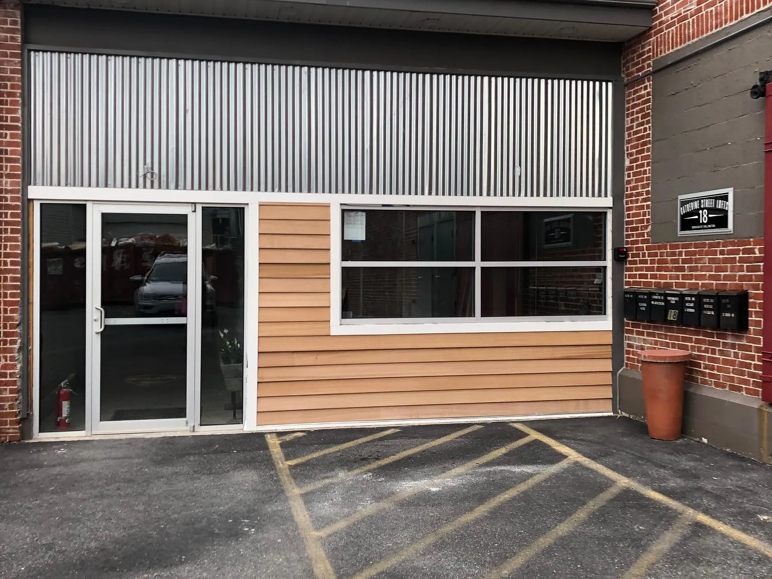3 bed, 1800 sqft, $2,500 — Photo 2