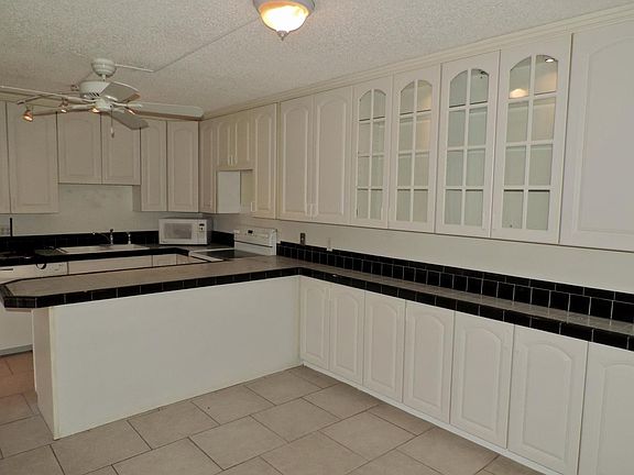 2nd image of 3425 San Bernadino Dr